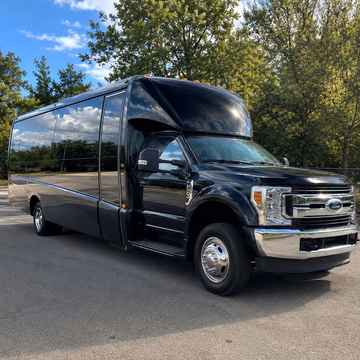 15 passenger minibus