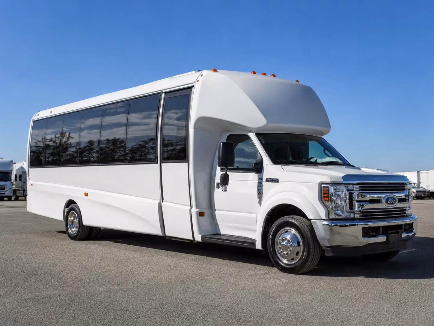 18 passenger minibus